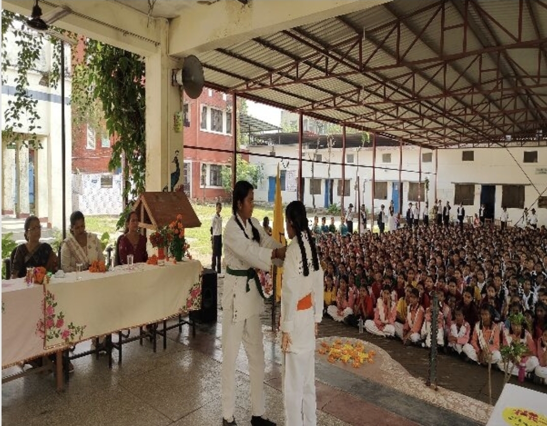 ऋषिकेश में महिला आत्मरक्षा कार्यशाला का उद्घाटन।